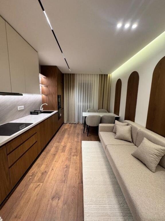 🏢In the Xhamlliku area near Kastrati Fuel Station, a 2+1 apartment with parking space, furnished, is for rent. 900 Euro