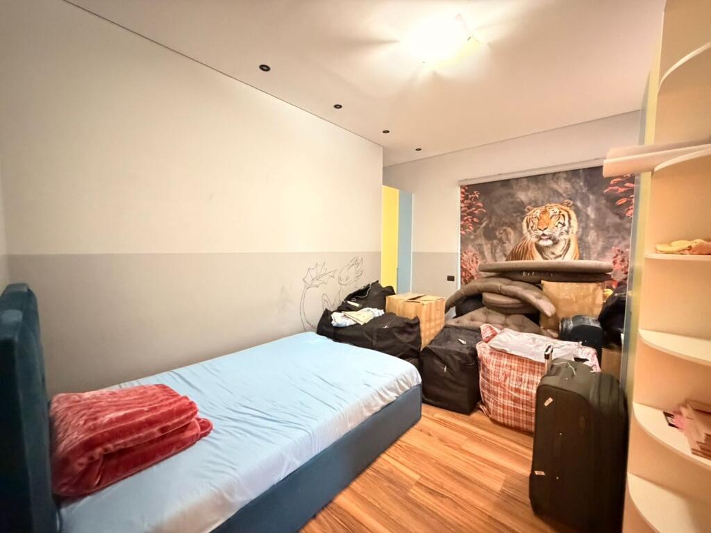 JEPET VILE UNIKE ME QIRA NE PETRELE !