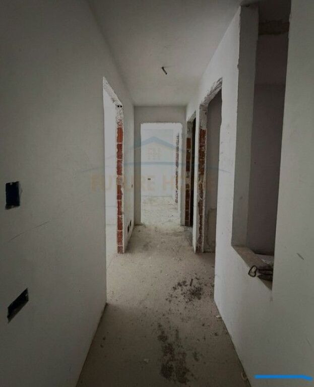 Shitet , Apartament 2+1+2 , Kompleksin Palladium