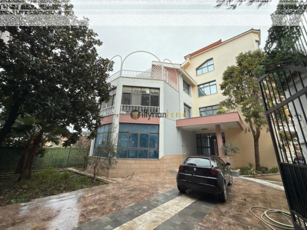 Shitet, Vilë 4 katëshe + bodrum, Vilat Gjermane, Tiranë
