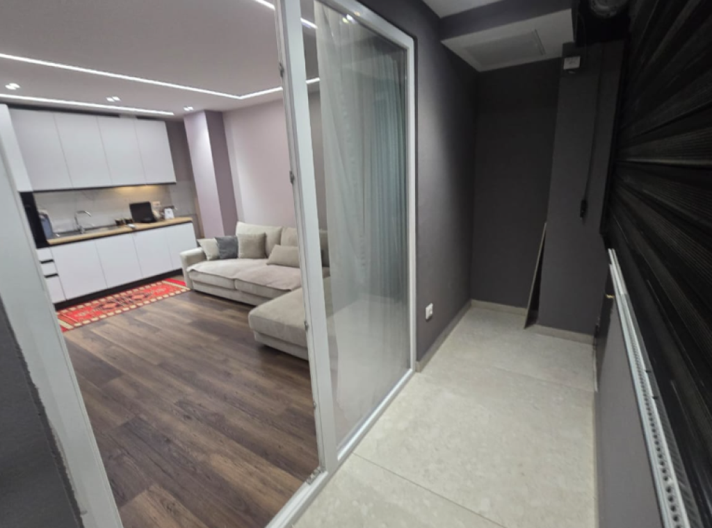 🏢 JEPET ME QIRA APARTAMENT 1+1 – STACIONI I TRENIT  