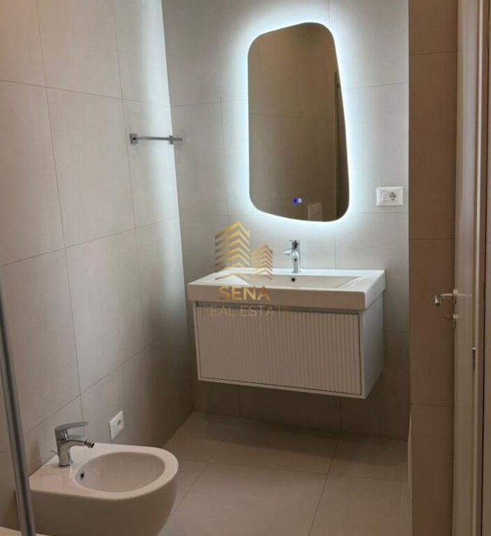 Affitto, Appartamento 2+1+2wc+balcone, Green Valley Residence, 1500 Euro/mese