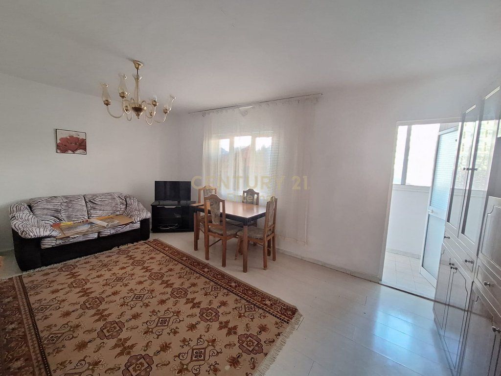 Ali Demi - Shitet 2+1 Prane fushes se Ali Demit 63m2