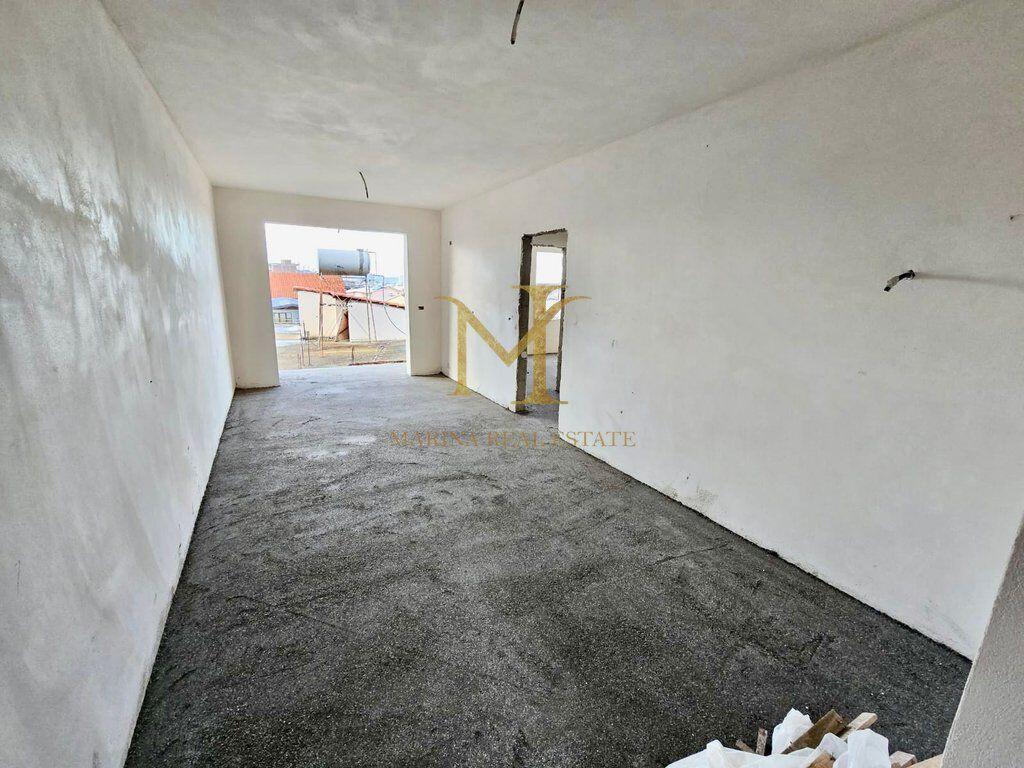 APARTAMENT 2+1 NE FAZE NDERTIMI NE PLAZH DURRES, PER SHITJE!