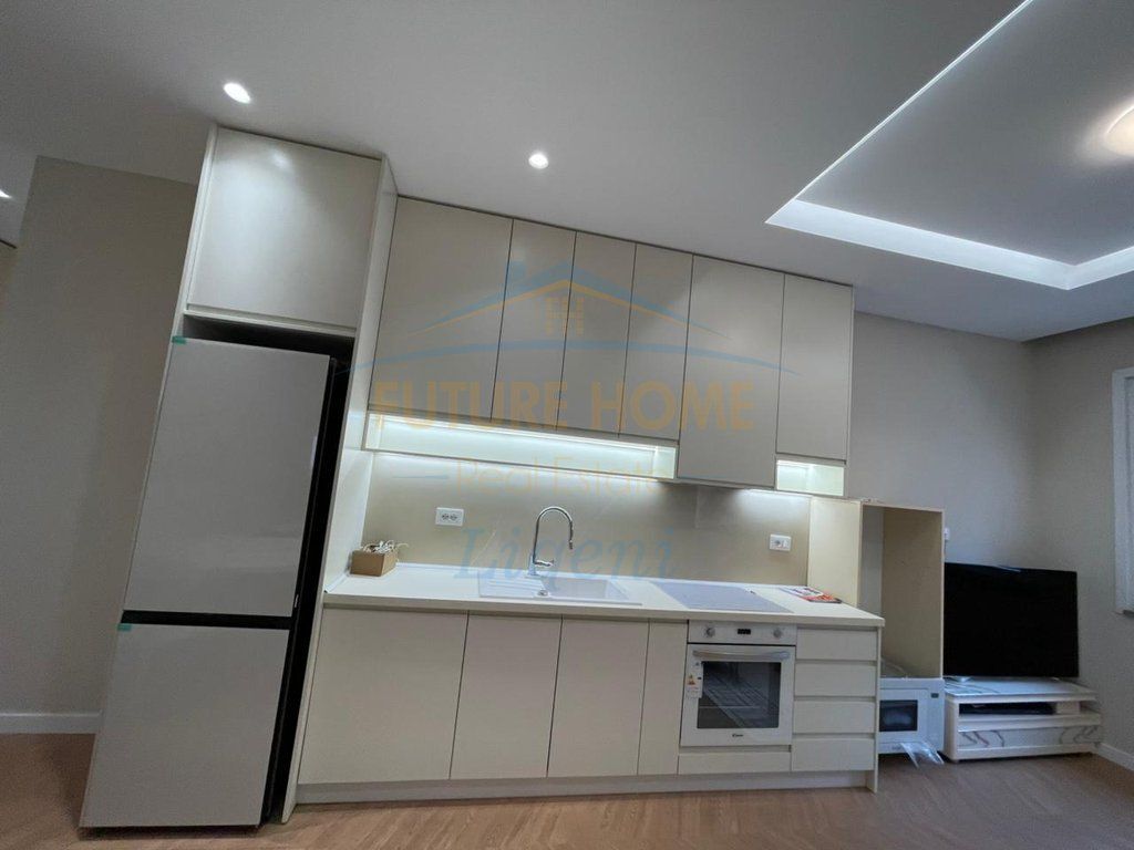 Affitto, Appartamento 2+1, Lago Secco, Tirana. 1,000 €