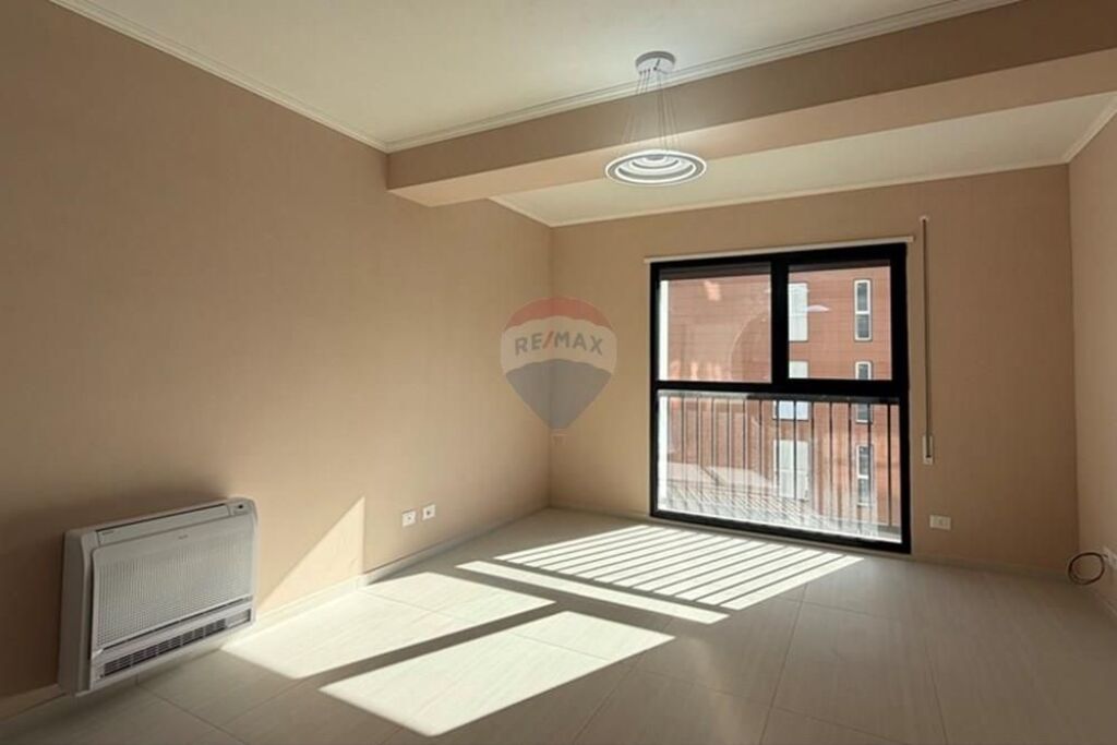 Bulevardi i Ri, jepet me qira 2+1+2