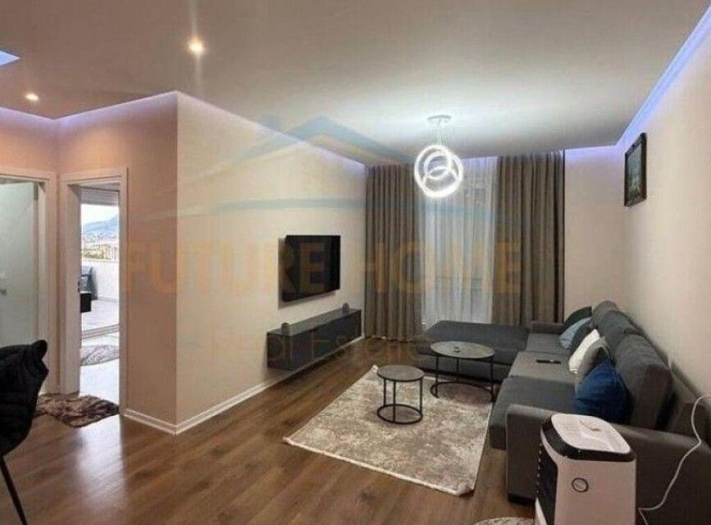 Qera, Apartament 2+1+2+Verande, Rruga e Dibres, Tirane