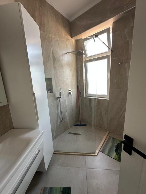 🏢Mine Peza Street, Donika Center, a 2+1+2 furnished apartment for rent. 1,200 Euro    