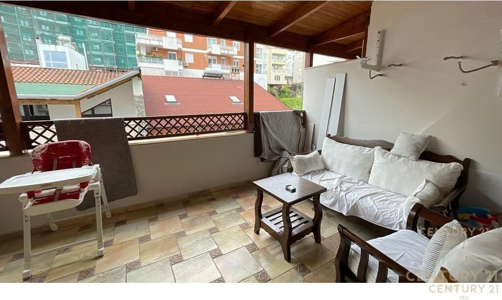 Apartament 3+1+2 tek Kodra e Diellit!!