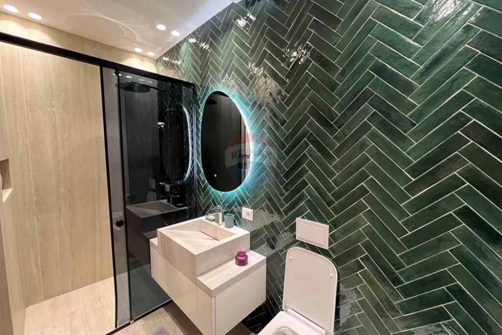 APARTAMENT 2+1+2+2 POSTE PARKIMI NE DELIJORGJ!
