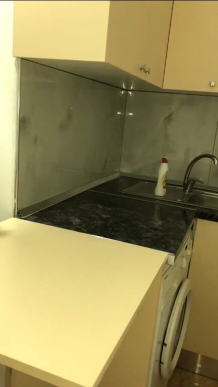 Furnished studio apartment for rent, first floor, private house in Astir, 20,000 Leke/month