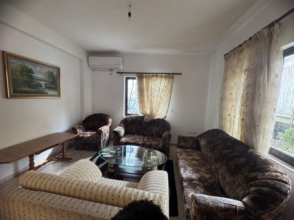 Casa Privata in Affitto 3+1 - 450 trattabili – Astir, vicino a Santana!!