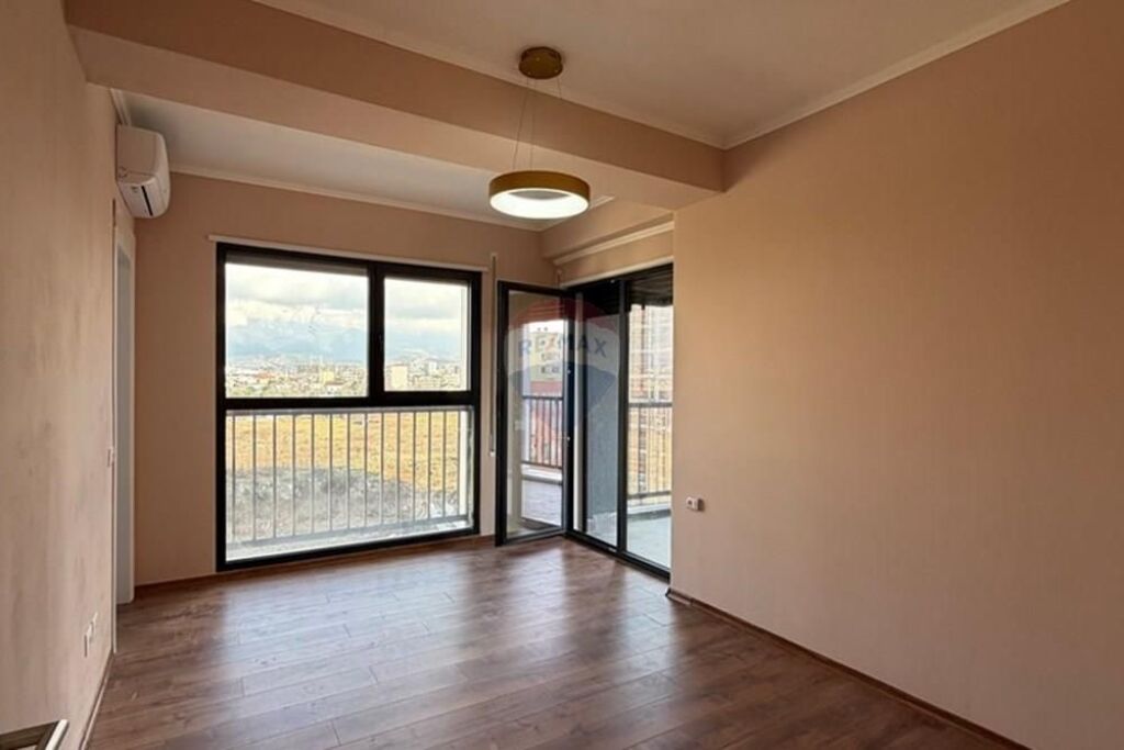 Bulevardi i Ri, jepet me qira 2+1+2