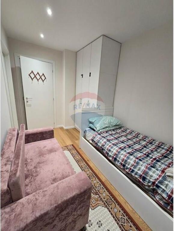 Apartament 3+1 me qera tek Selvia