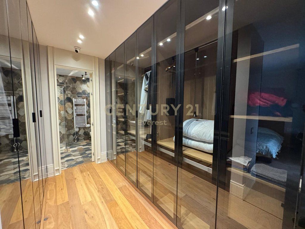 WHITE HOUSE-LUNDER, INDIVIDUAL VILLAS FOR SALE