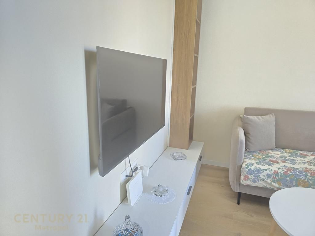 We rent a 1+1 apartment at Bulevardi i Ri! 500 € /Month