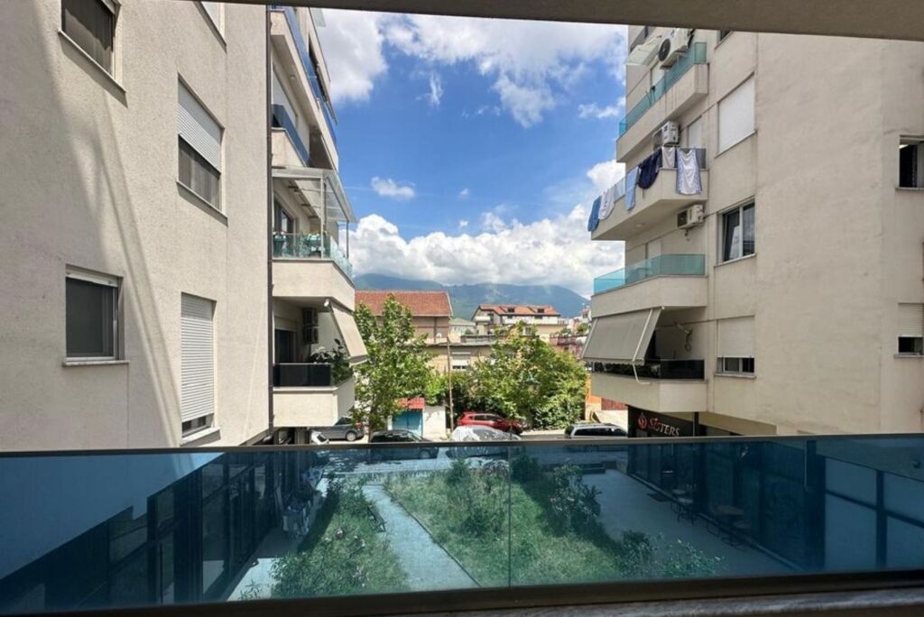 ✨ Appartamento 2+1+2 in vendita – Xhamllik, Tirana | Spazio Ampio