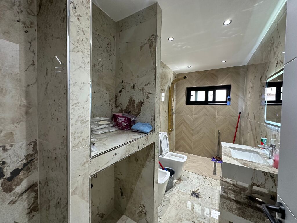 Qera, Apartament 2+1+2, Zogu i Zi, Tiranë.