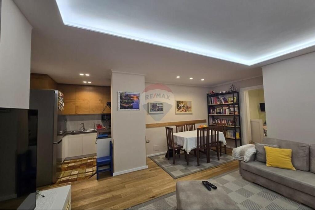 Apartament 3+1 me qera tek Selvia