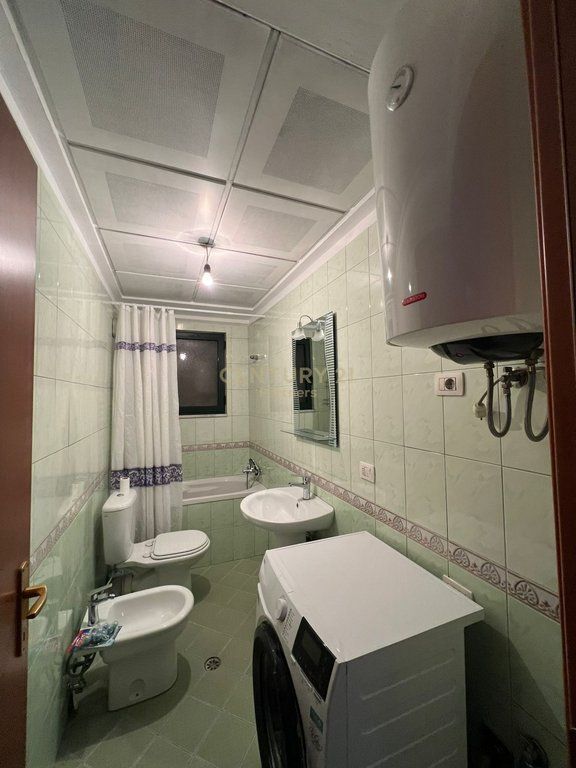 APARTAMENT 2+1+2 PËR QIRA – GLOBE, Ish Parku TIRANË