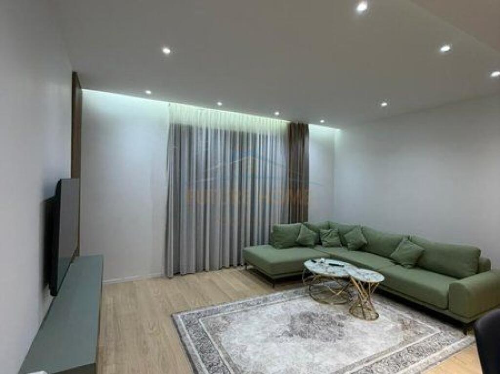 Shitet, Apartament 2+1+2+Post Parkimi, "Kompleksi Delijorgji ", Tiranë