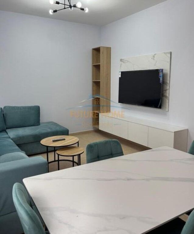 Qera, Apartament 1+1, Rruga 5 Maji, Tiranë