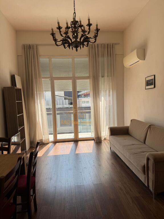 🏡 Jepet me qera apartament 2+1+2 – pas Ring Center