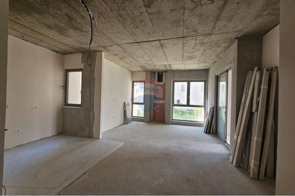 Vendesi in vendita 3+1+2 nell Green Valley Residence