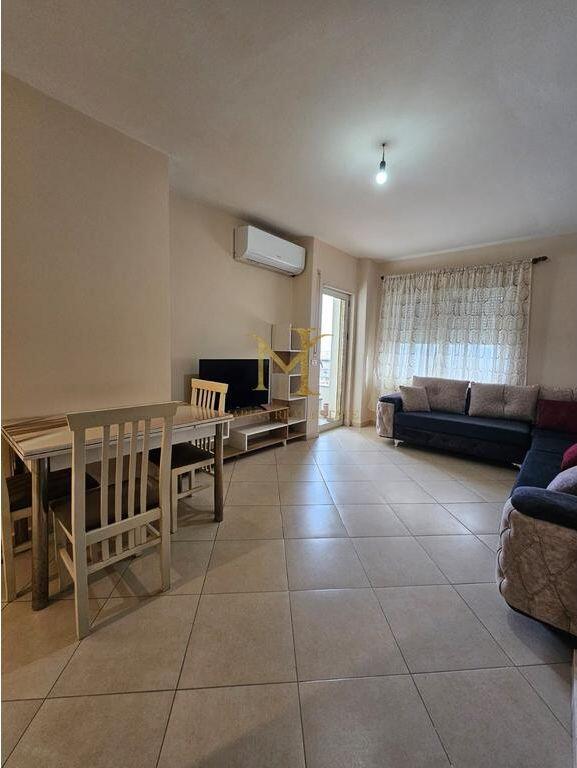 APARTAMENT 2+1+2 NË DURRËS ME QIRA