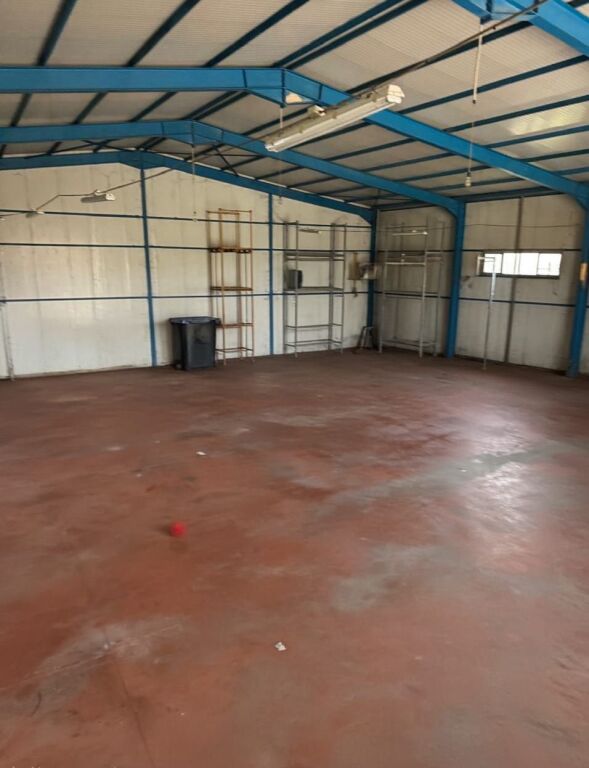 🏡 Warehouse for rent behind City Park, Kashar