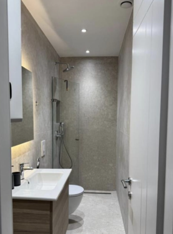 🏢 JEPET ME QIRA APARTAMENT 1+1 – STACIONI I TRENIT  