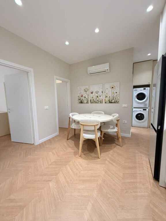 MODERN 2+1 APARTMENT FOR RENT NEAR THE DRY LAKE