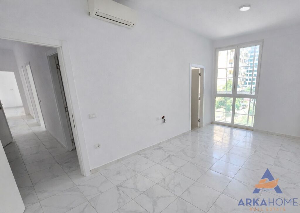 SHITET APARTAMENT 3+1+BALLKON "PRANE KOMPLEKSIT SQUARE 21,NGJITUR ME CORNER RESIDENCE" 327.500 EURO