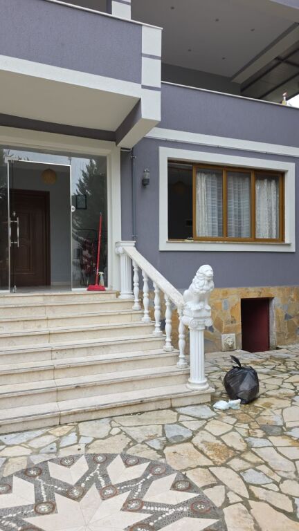 Jepet me qera ne Xhamllik