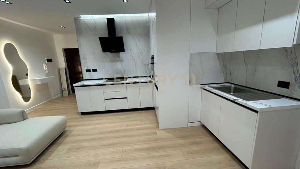 SUPER APPARTAMENTO 1+1 IN VENDITA PRESSO L'EX STAZIONE DEI TRENI