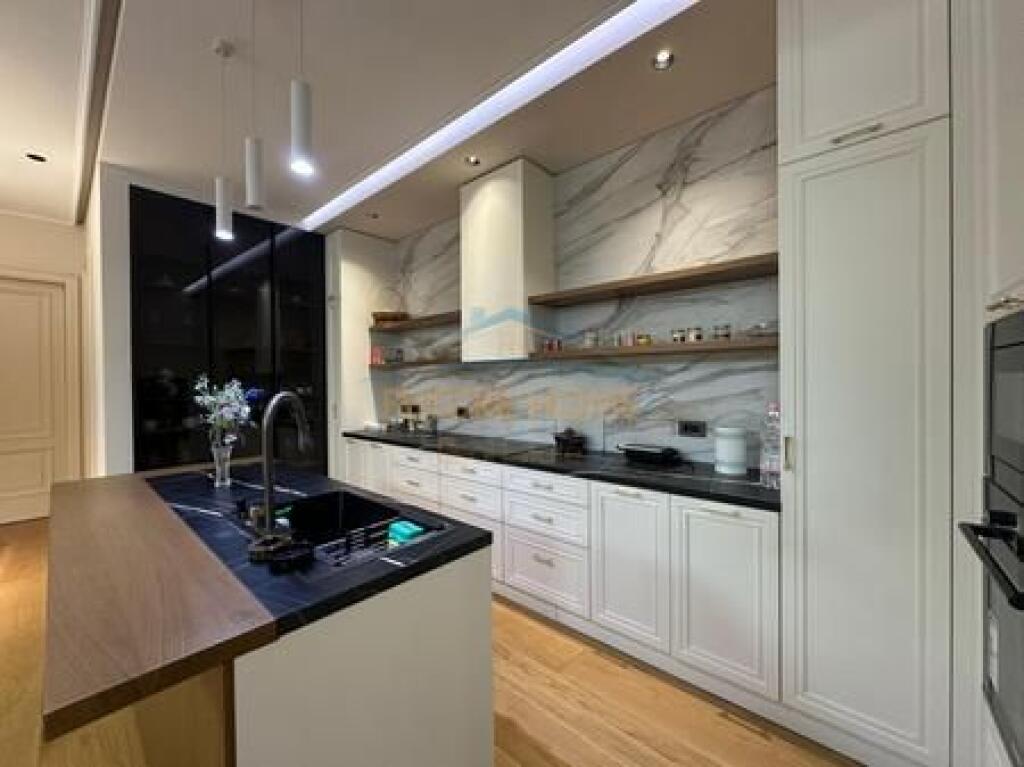 Shitje, Apartament 3+1,Kompleksi Delijorgji !