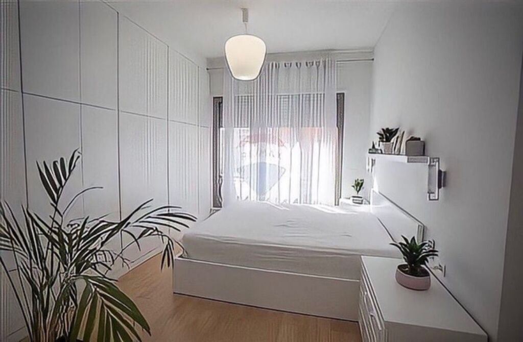 Jepet 2+1+2 Delijorgj