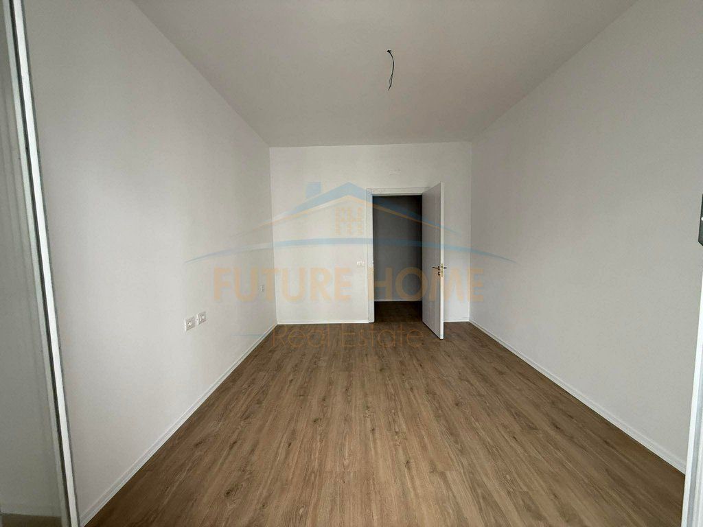 SHITET APARTAMENT 2+1+POST PARKIMI , KAMEZ