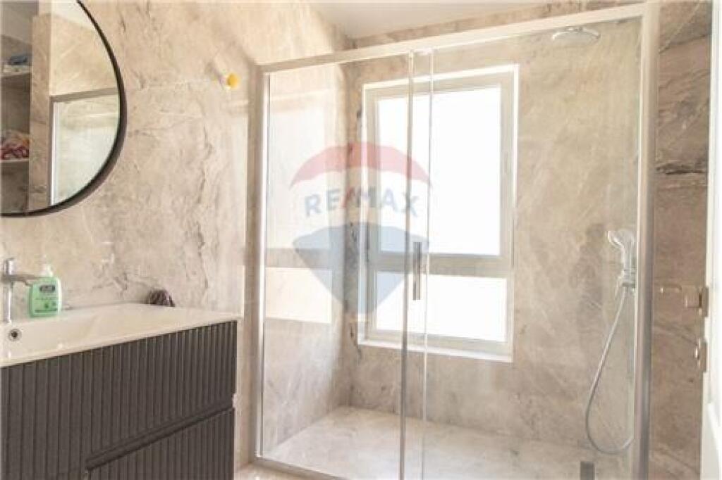 VILE PER SHITJE TEK LIQENI I THATE