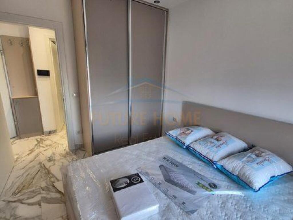 Shitet, Apartament 1+1,Qender, Tiranë.