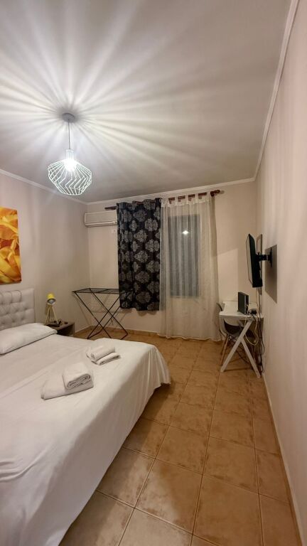 Apartament me qira – pranë Colosseum, Tiranë