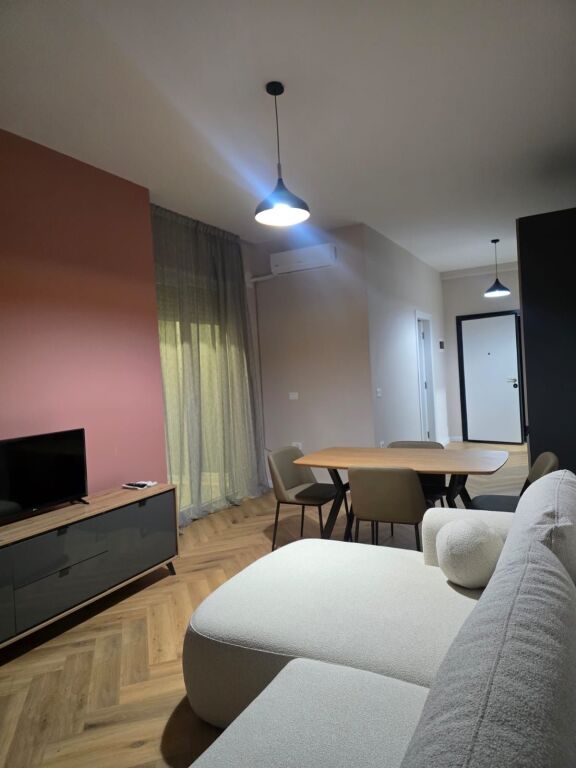 Apartament 1+1 me qira 500eu