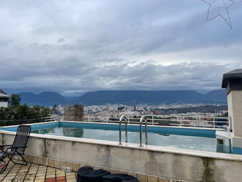 Villa for rent Kodra e Diellit 2