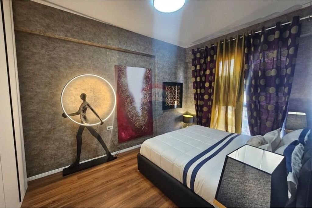 Luxury 1+1 apartment for rent at 21-Dhjetori!