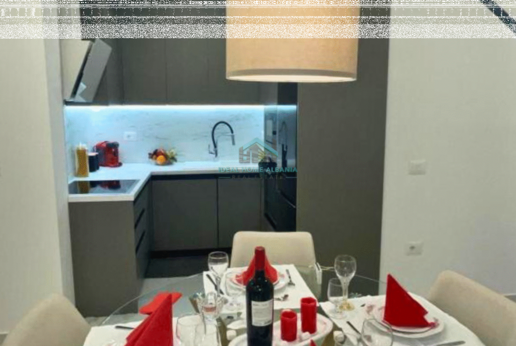 Jepet me Qera Apartament 2+1 – Zona Qendrore, Vlor.