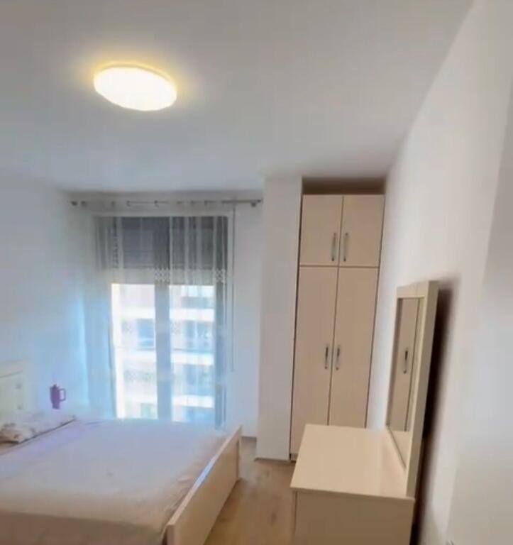 Jepet  me qira 1+1+parkim Te Fiori Di Bosko 650€