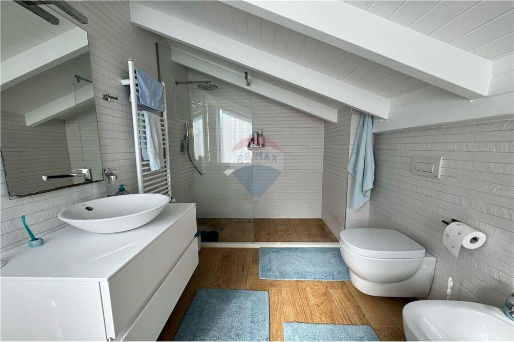 Super vile luksoze per shitje prane TEG!