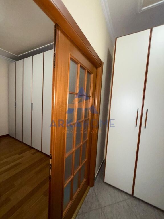 SHITET APARTAMENT 2+1+BALLKON+POST PARKIMI "PRANE PICERI ERA,BLLOK" 650.000 EURO