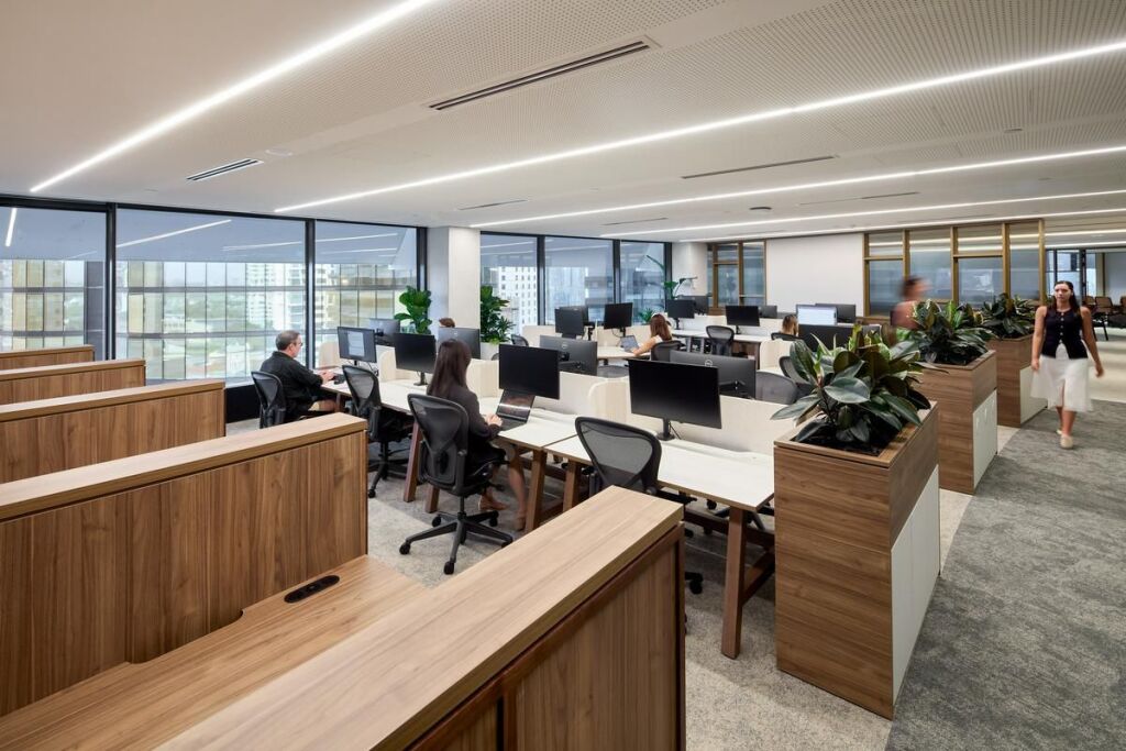 UFFICIO IN AFFITTO 1950 M2 LAPRAKE 29.300 EURO