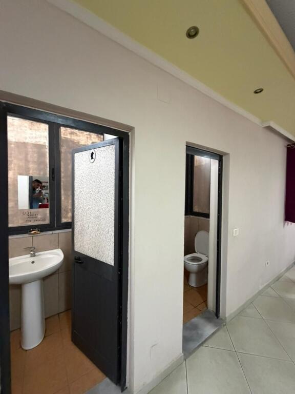 Business premises for rent located in the hospital next to the main road Petrit Llaftiu